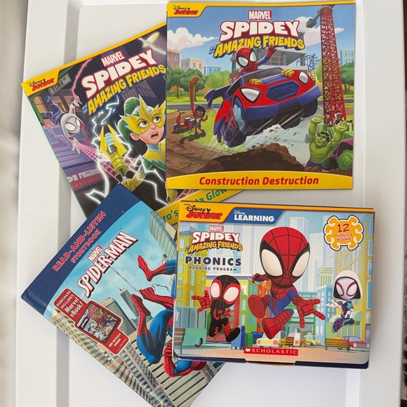 Marvel Spidey Learning Adventure Book Set - Picture 2 of 13